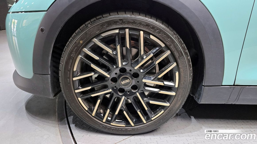 Mini Cooper 5 Door Favoured, 2025