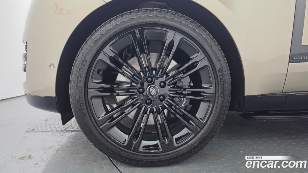 Land Rover Range Rover P530 Autobiography Long Wheel Base, 2025