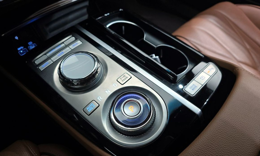 Genesis G80 Gasoline 2.5 Turbo 2WD, 2024