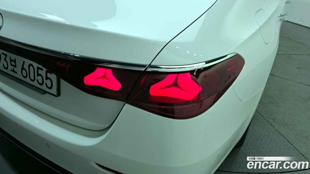 Mercedes-Benz E-Class E200 Avantgarde, 2025