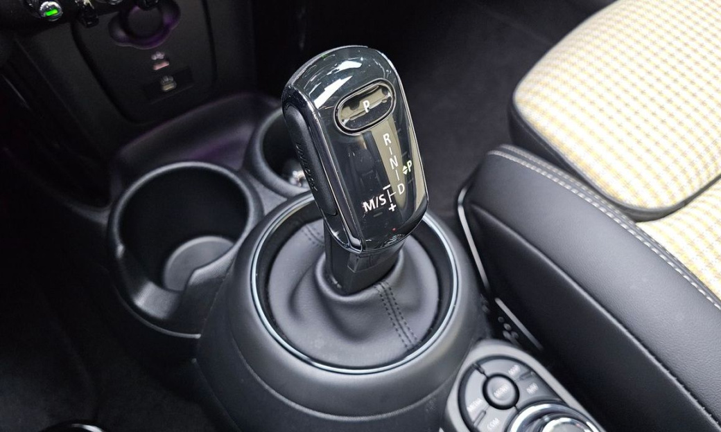 Mini Cooper Convertible Resolute Edition, 2024