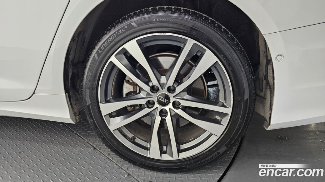 Audi A6 45 TFSI Premium, 2023