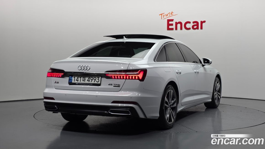 Audi A6 45 TFSI Quattro Premium, 2022