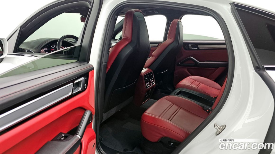 Porsche Cayenne 3.0 COUPE PLATINUM EDITION, 2023