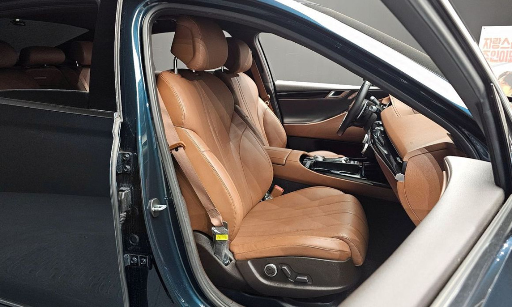 Genesis G80 Gasoline 2.5 Turbo AWD, 2022