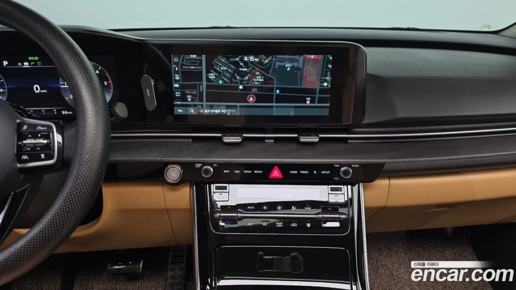 Kia Carnival 7-Seater Signature, 2022