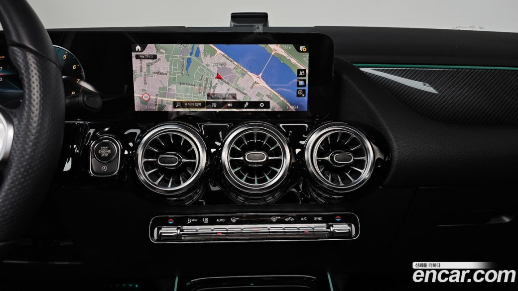 Mercedes-Benz GLA-Class GLA250 4MATIC, 2022