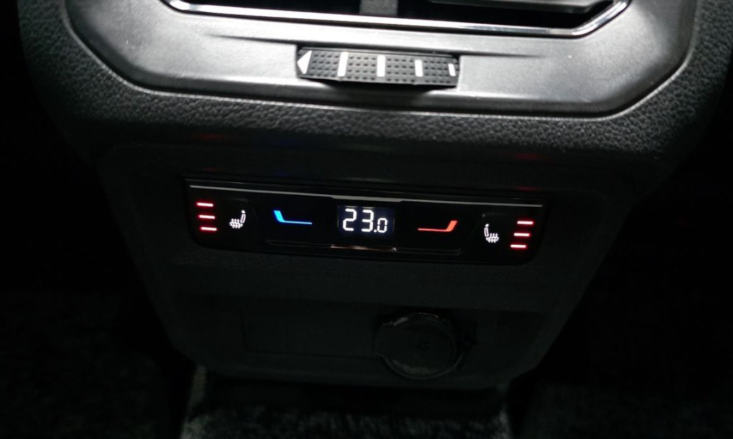 Volkswagen Tiguan 2.0 TSI Prestige, 2024