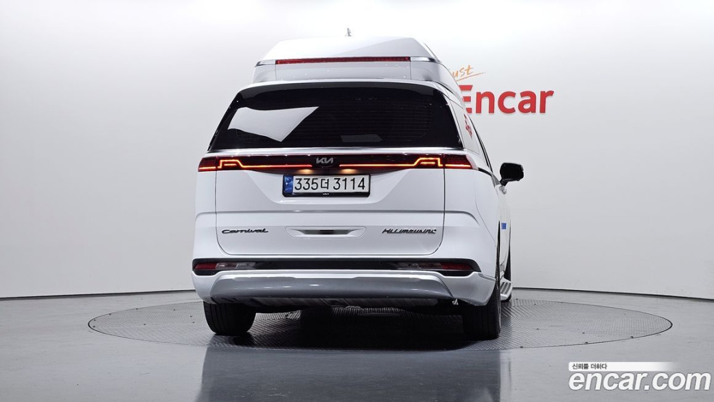 Kia Carnival 7-Seater Hi-Limousine, 2021