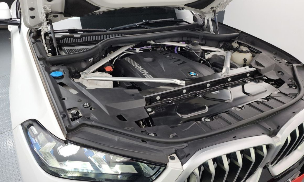 BMW X6 xDrive40i M Sport, 2024