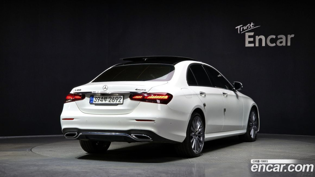 Mercedes-Benz E-Class E350 4MATIC AMG Line, 2022