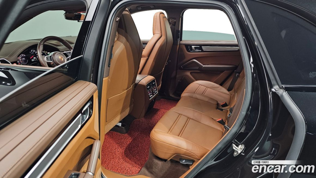 Porsche Cayenne 3.0 PLATINUM EDITION, 2023