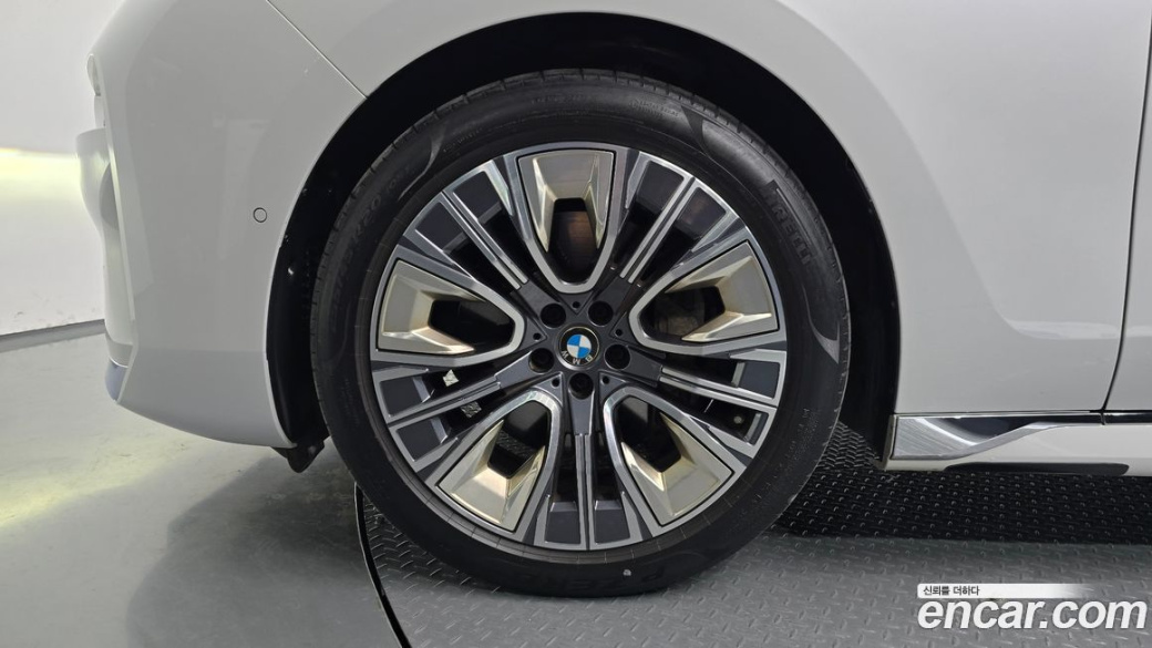 BMW 7-Series 740i sDrive Design Pure Excellence, 2023