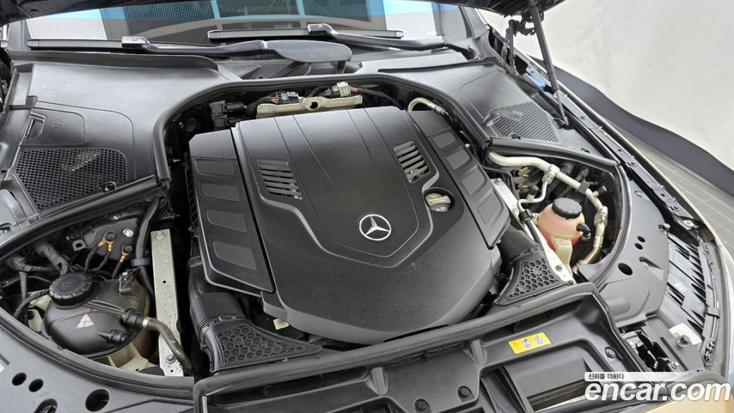 Mercedes-Benz S-Class Maybach S580 4MATIC, 2022