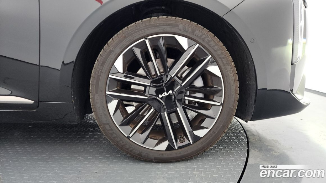 Kia K8 2.5 Gasoline 2WD, 2025