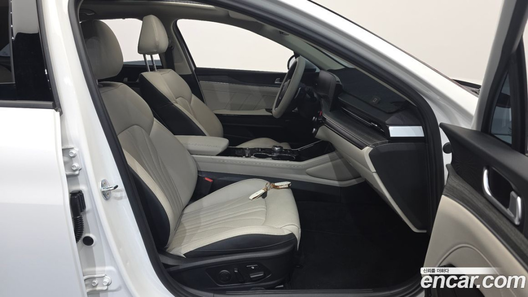 Kia K5 1.6 Turbo, 2024