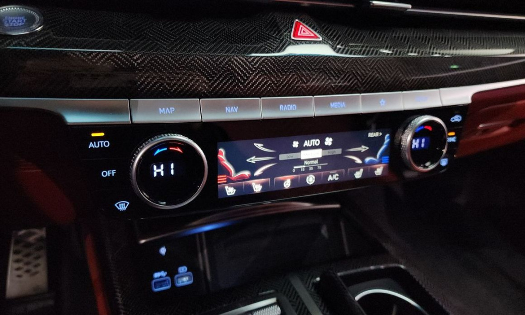 Genesis G80 Gasoline 2.5 Turbo AWD, 2024