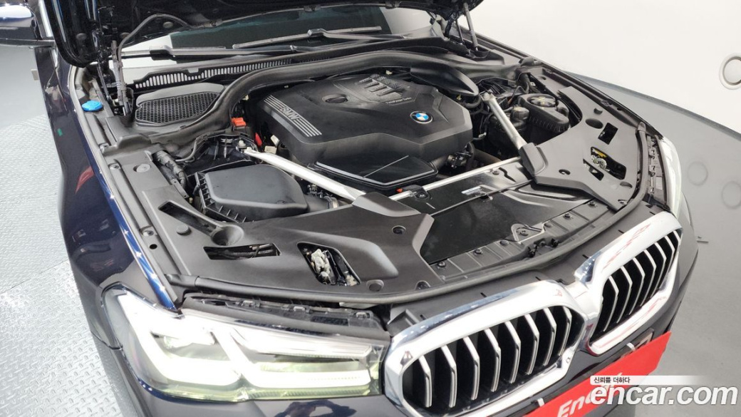 BMW 5-Series 520i M Sport, 2023