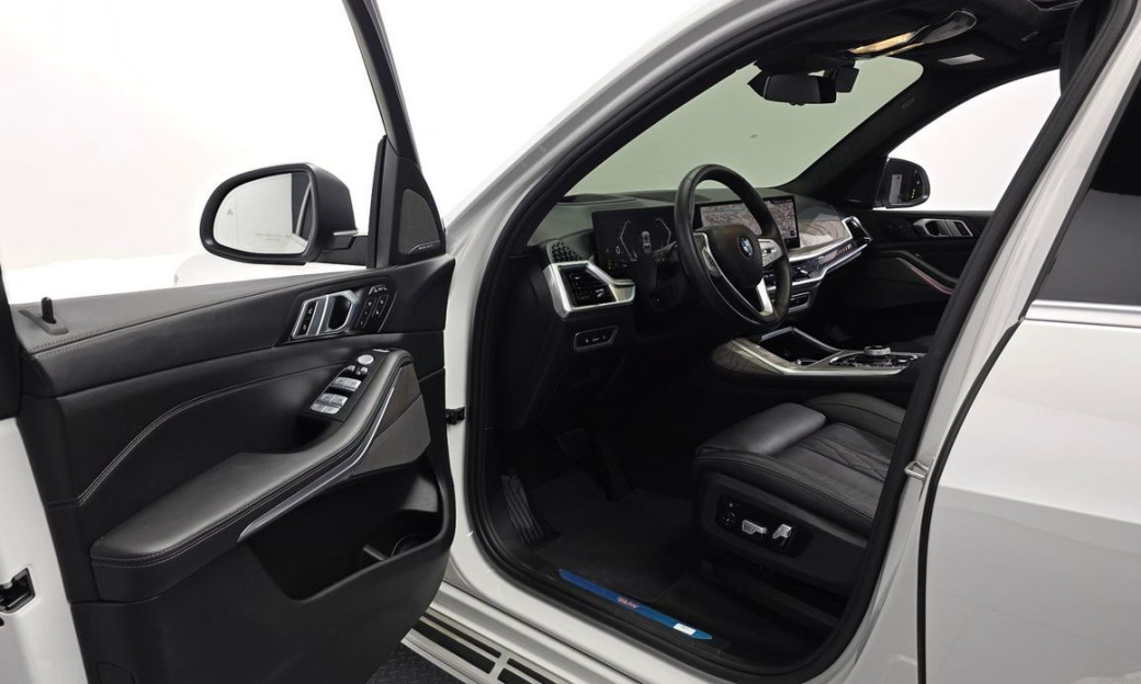 BMW X7 xDrive 40d Design Pure Excellence 7-Seater, 2024