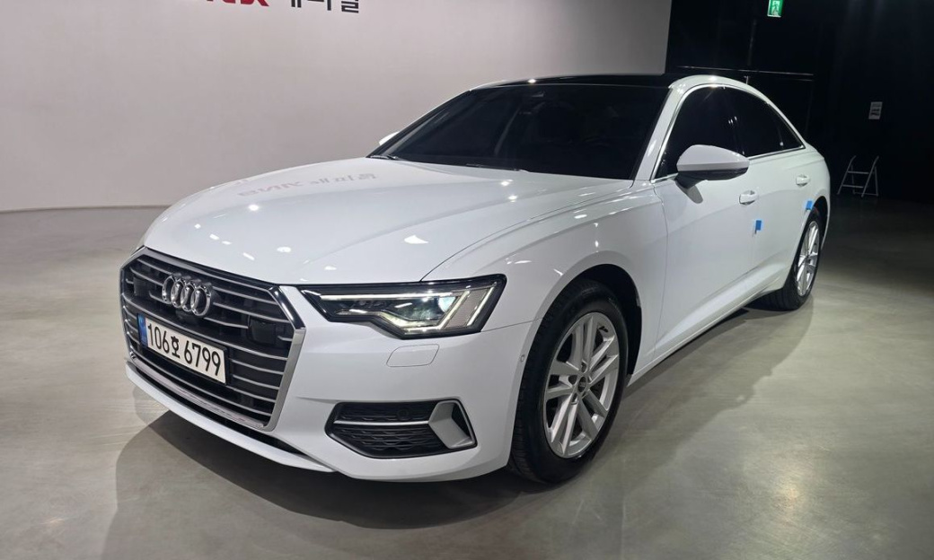 Audi A6 45 TFSI, 2023