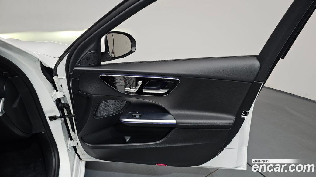 Mercedes-Benz C-Class C300 4MATIC Avantgarde, 2023