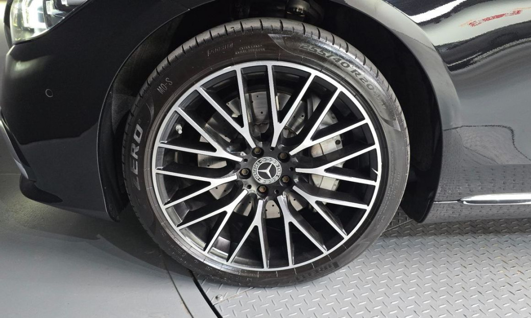 Mercedes-Benz S-Class S580L 4MATIC, 2024