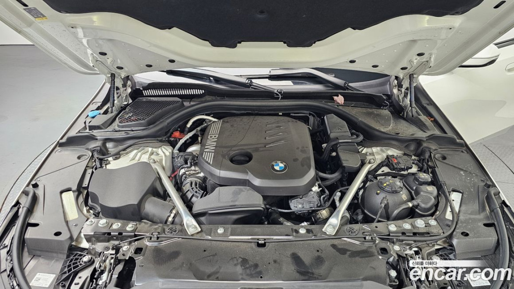 BMW 5-Series 523d M Sport, 2025