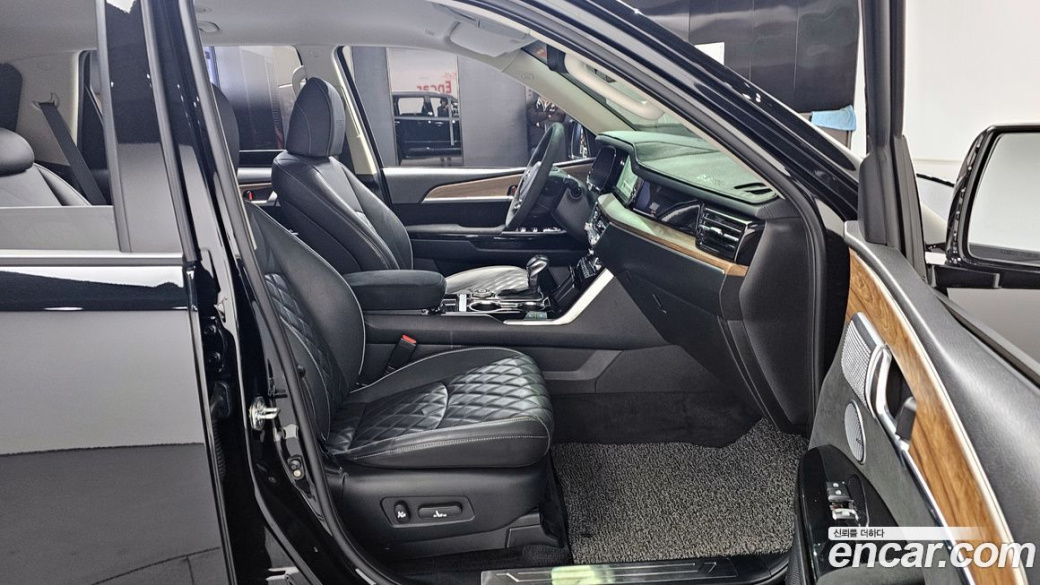 Kia Mohave Diesel 3.0 4WD 6-Seater, 2021