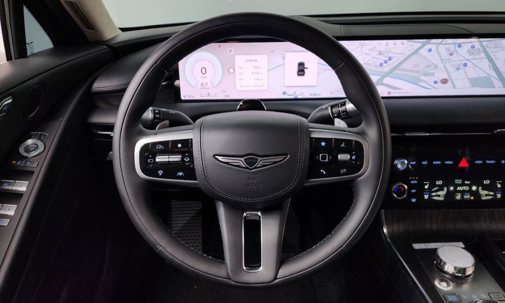 Genesis G80 Gasoline 2.5 Turbo AWD, 2025