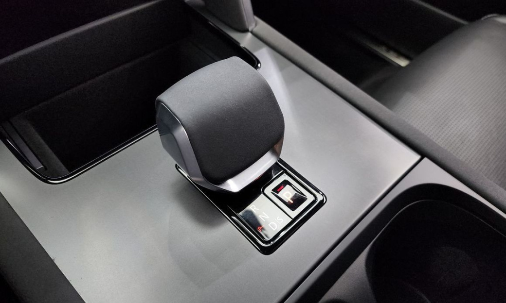 Land Rover Discovery Sport P250 Dynamic SE, 2025