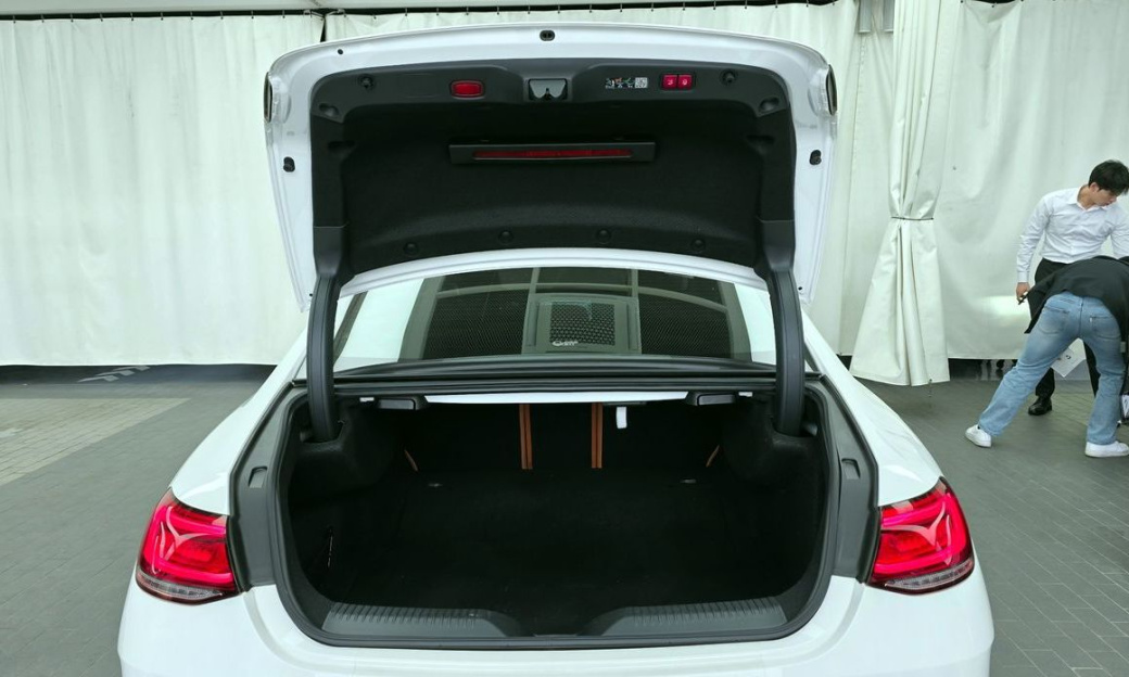 Mercedes-Benz CLS-Class CLS450 4MATIC, 2023