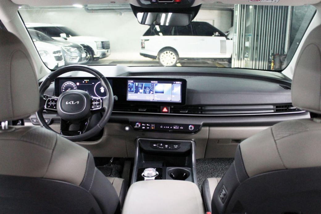 Kia Carnival 9-Seater Noblesse, 2024
