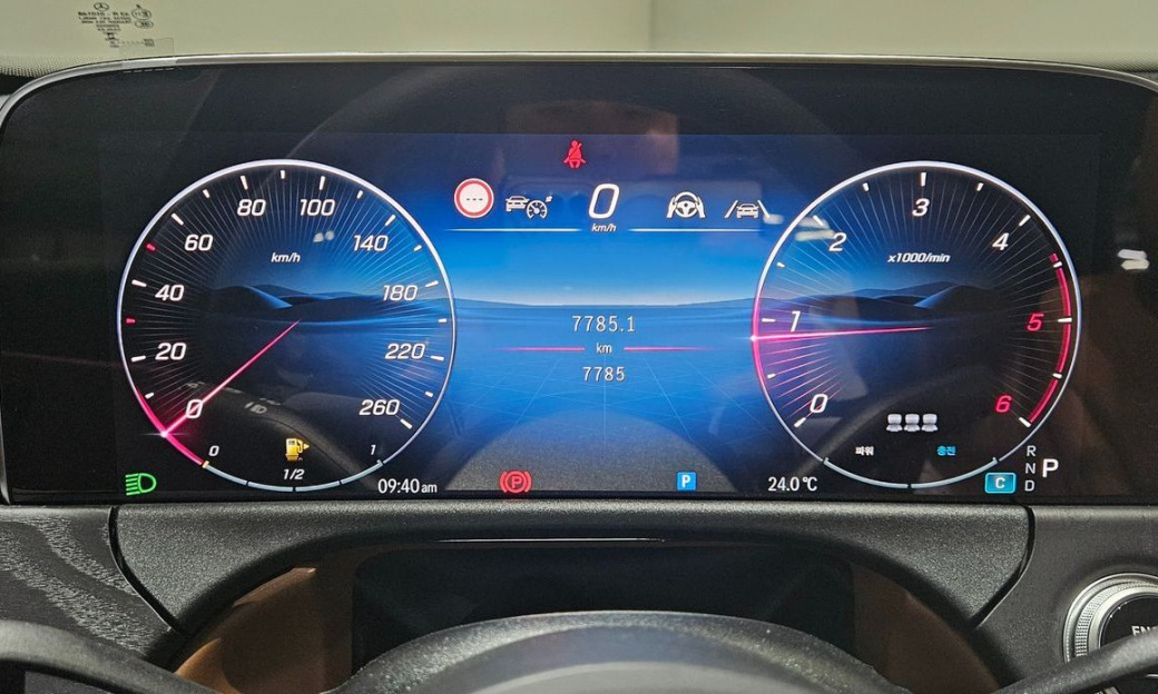 Mercedes-Benz E-Class E220d 4MATIC Exclusive, 2025