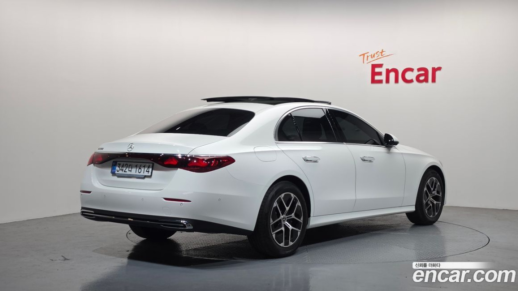 Mercedes-Benz E-Class E200 Avantgarde, 2026