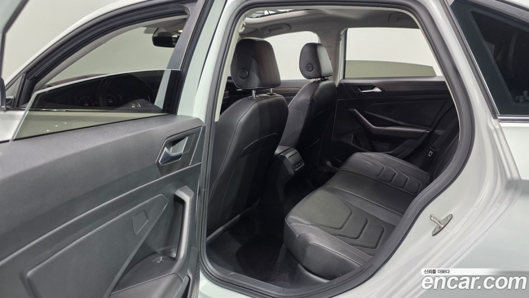 Volkswagen Jetta 1.4 TSI Prestige, 2021