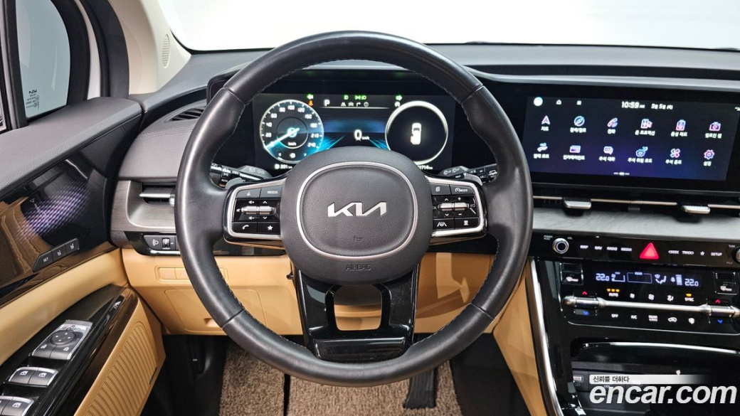 Kia Carnival 9-Seater Signature, 2022