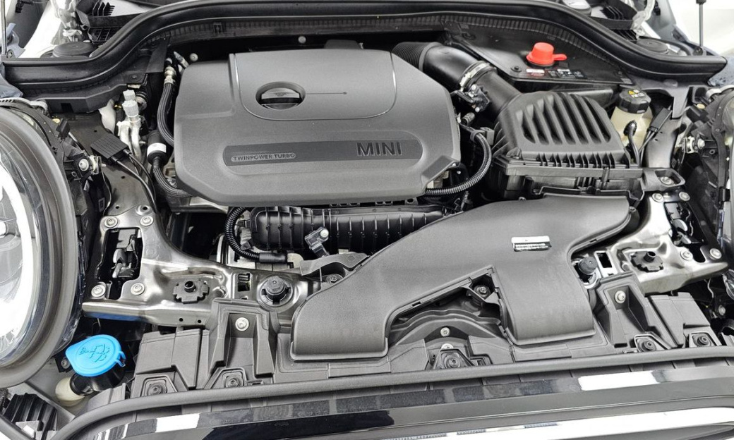 Mini Cooper Convertible Classic, 2024