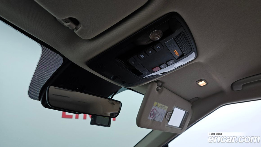Kia Carnival 9-Seater Prestige, 2023