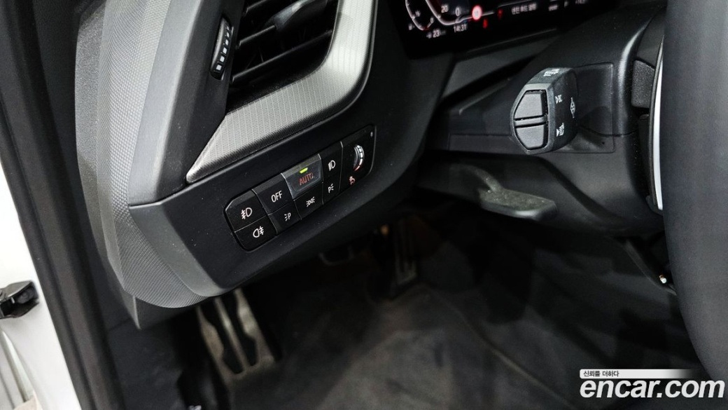 BMW 1-Series 120i M Sports, 2024