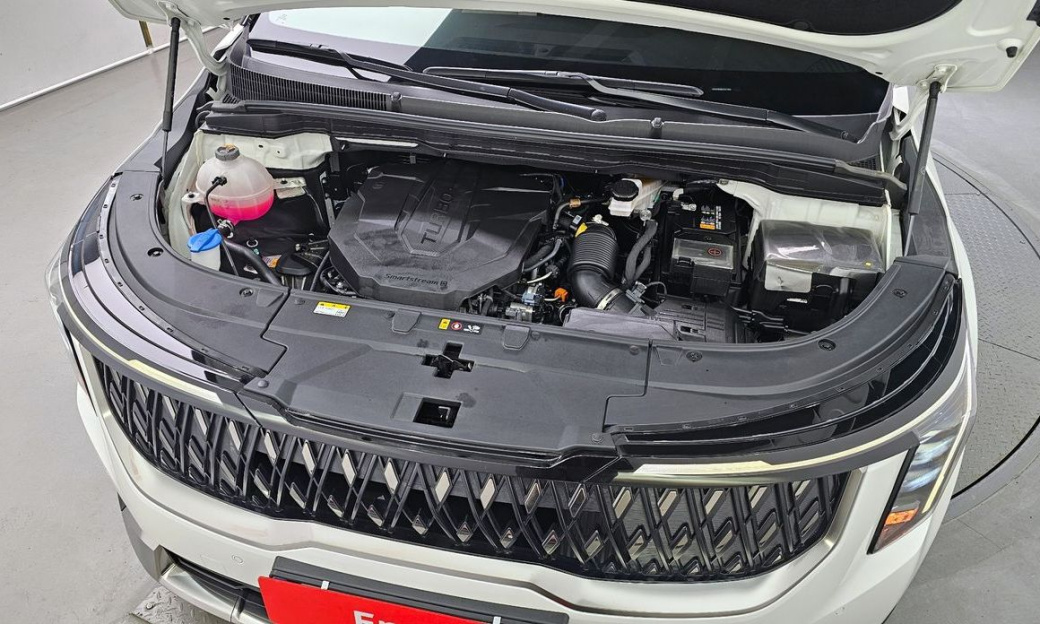 Kia Carnival 9-Seater Noblesse, 2025
