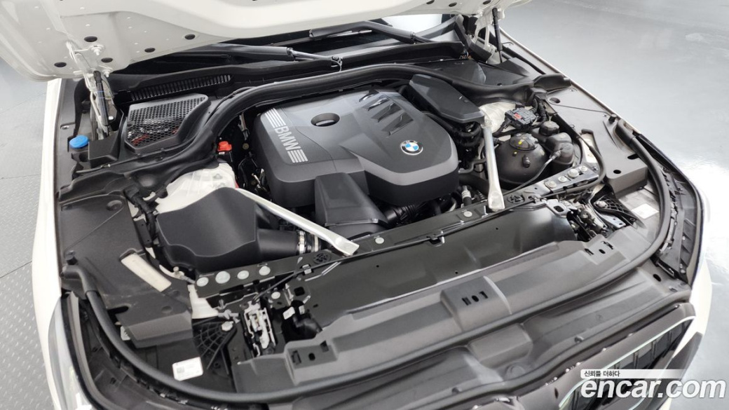 BMW 5-Series 520i M Sport, 2024