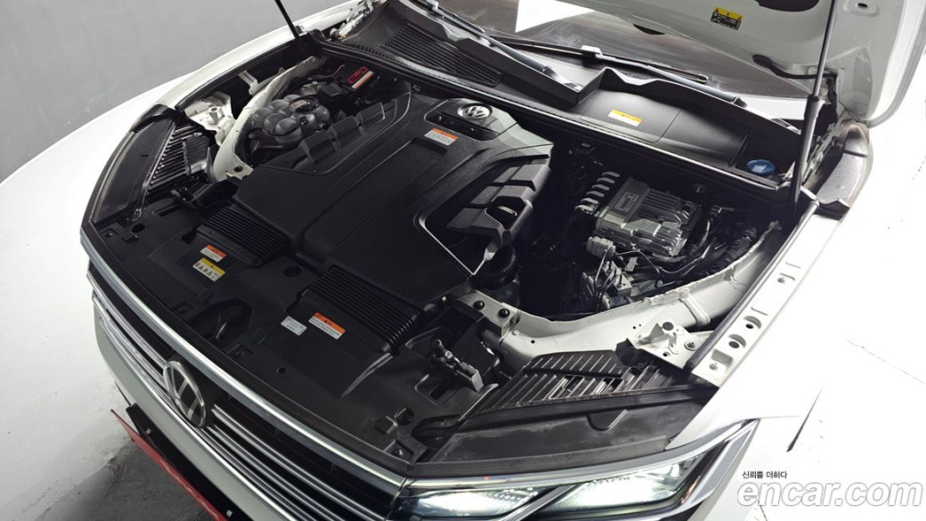 Volkswagen Touareg 3.0 TDI R-Line, 2023