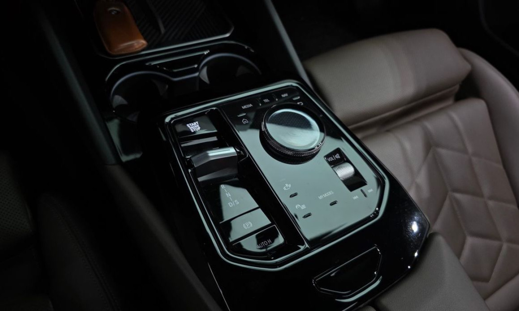BMW 5-Series 520i M Sport, 2024