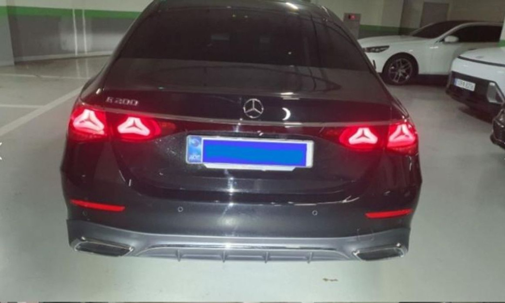 Mercedes-Benz E-Class E200 AMG Line, 2026