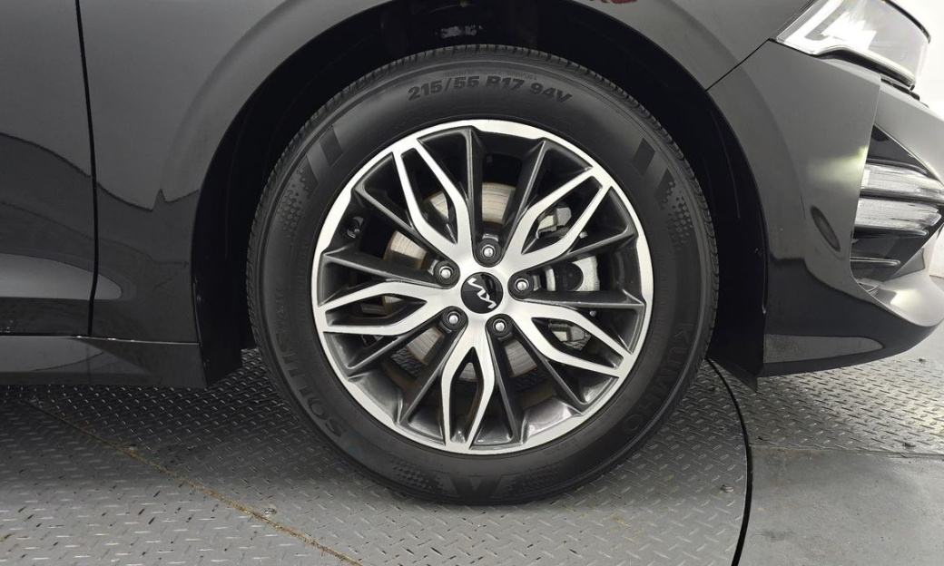 Kia K5 2.0, 2023