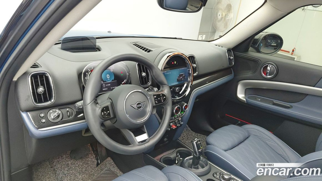 Mini Countryman ALL4 Classic Launch Pack, 2023