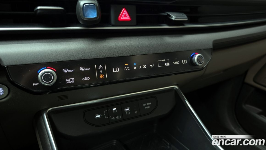 Kia Carnival 9-Seater Noblesse, 2024