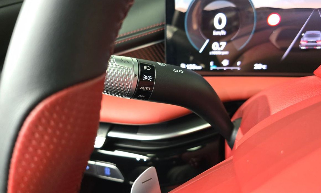 Genesis G80 Gasoline 2.5 Turbo AWD, 2025