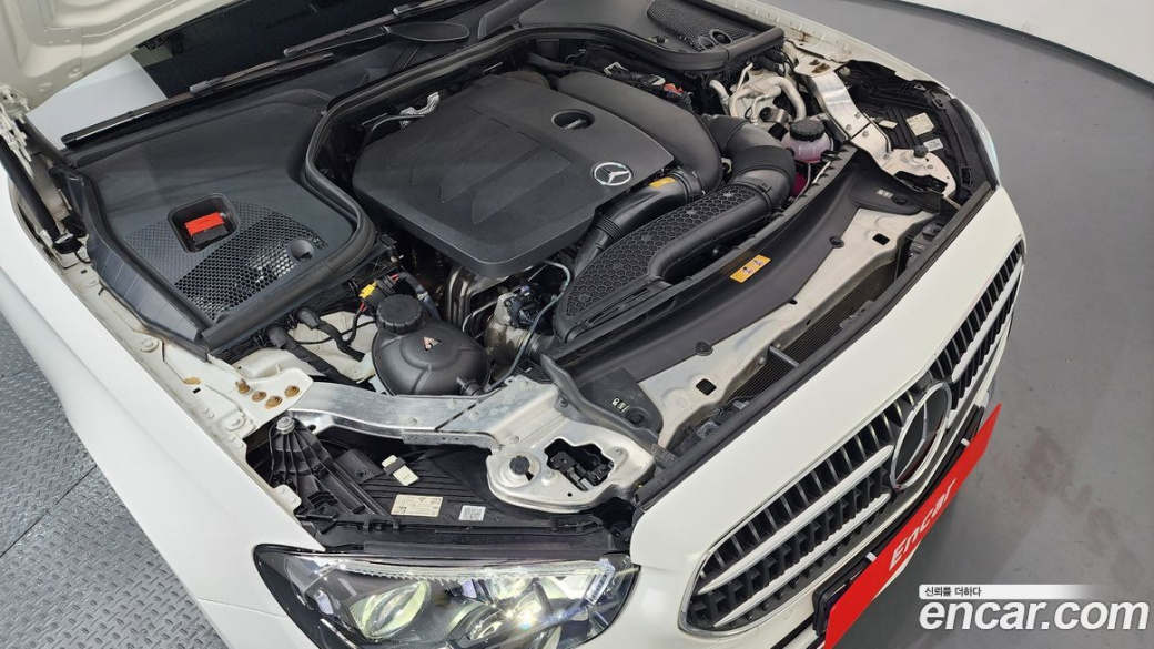 Mercedes-Benz E-Class E350 4MATIC Avantgarde, 2022
