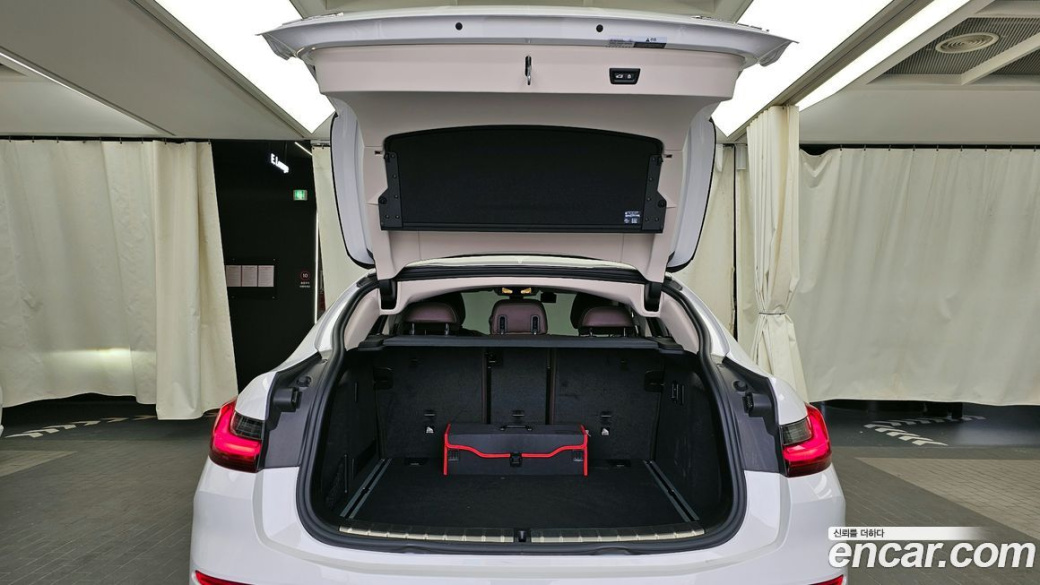 BMW X4 xDrive20i xLine, 2023